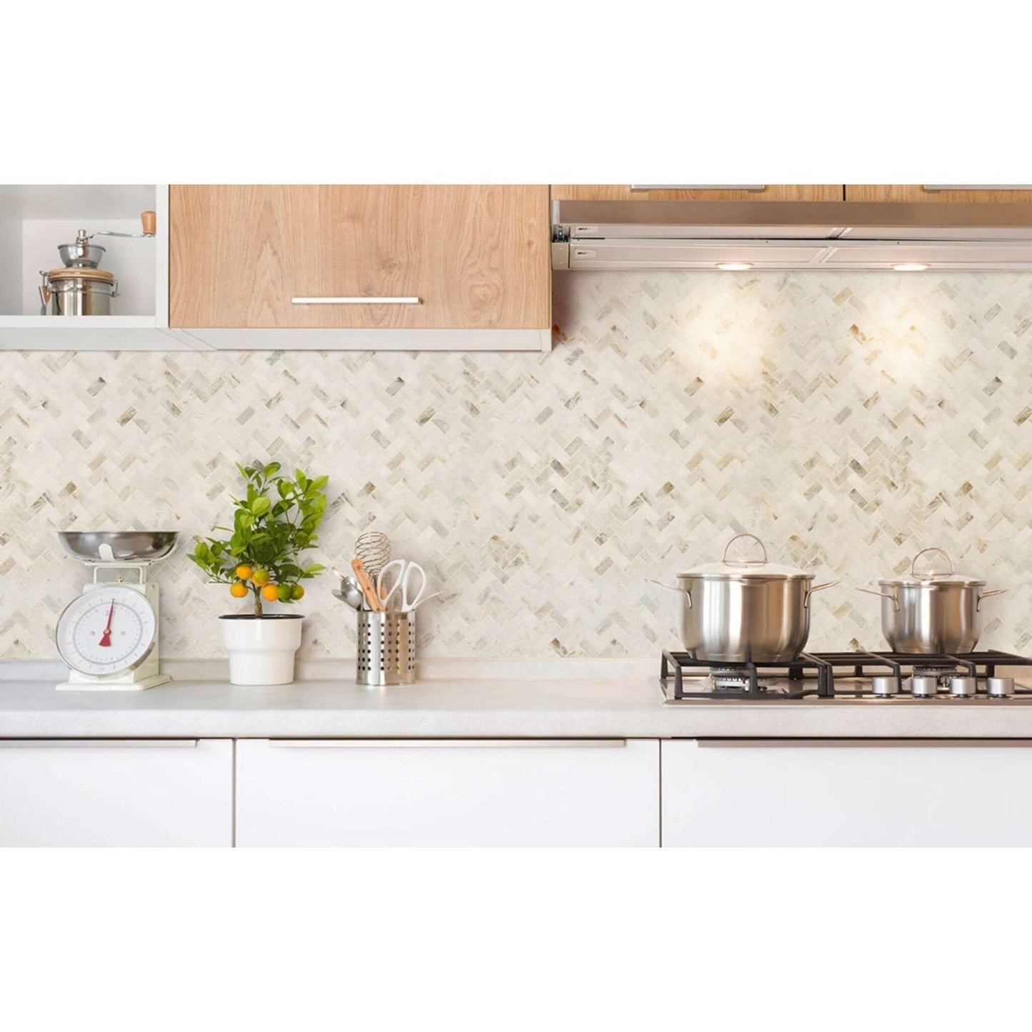 1X2 Arabescato Venato White Herringbone Honed Mosaic