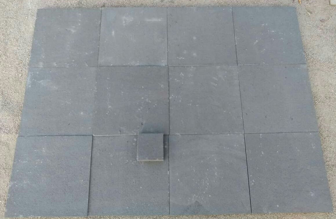 Mountain Bluestone 24x24x1.5" Flamed