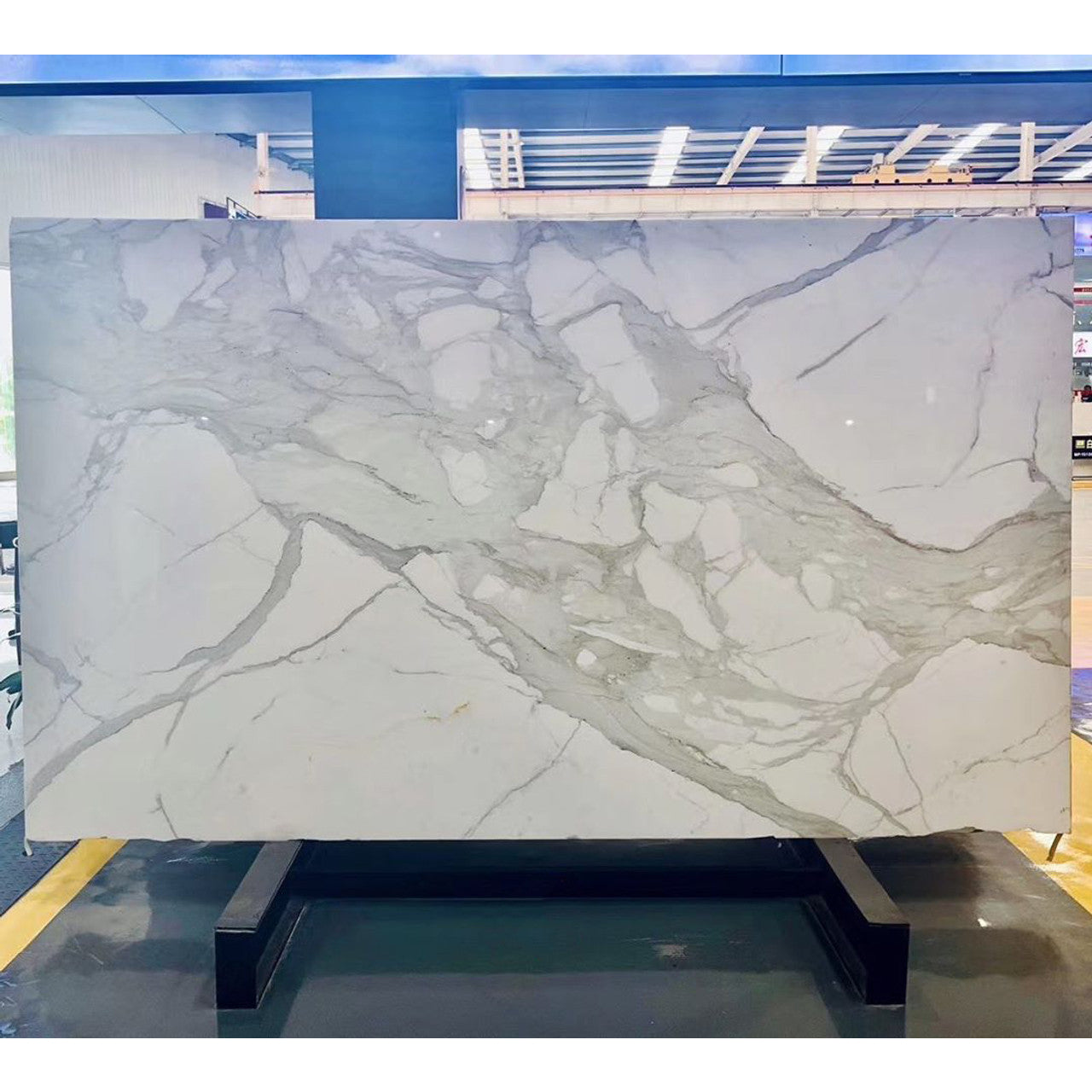 Calacatta Gold Italian Marble 1 1/4" Thickness Slab Honed