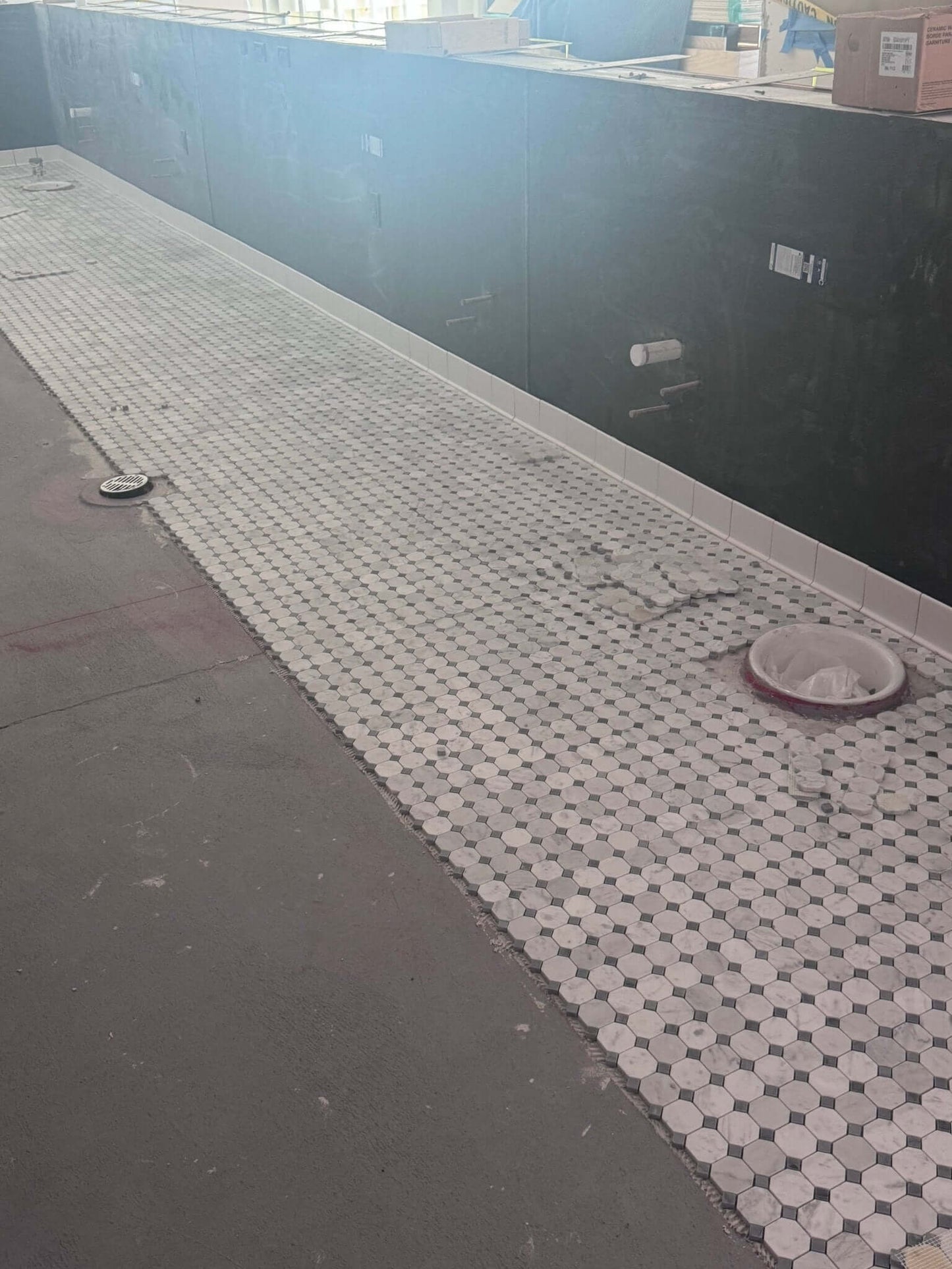 Carrara Cardiglio Octagon Marble Mosaic Tile