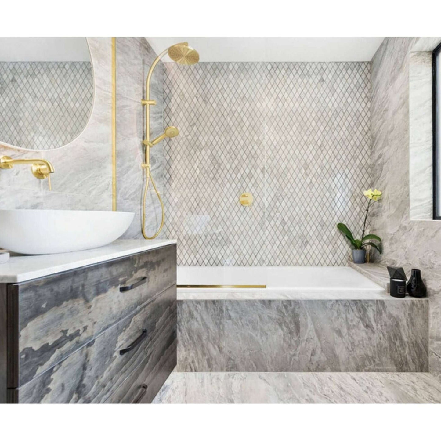 Carrara White Marble 1" Diamond Mosaic Tile