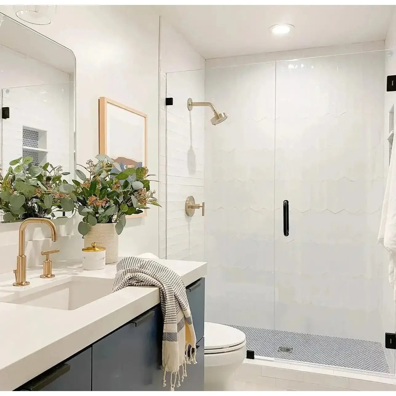 Makoto 10" x 11.5" Hexagon Matte Porcelain Tile in Shoji White